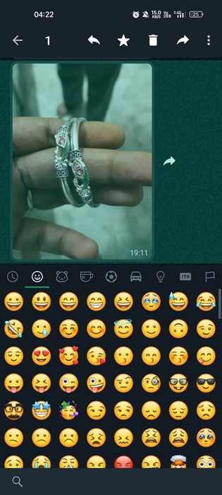 WhatsApp emoji paso 3